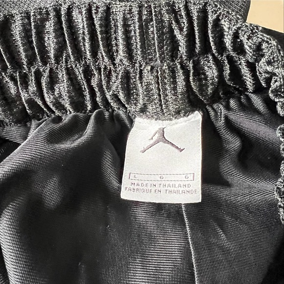 SOLD Jordan Mens Basketball Shorts Large - Picture 3 of 3